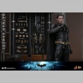 Hot Toys Batman Armory with Bruce Wayne (2.0) - The Dark Knight