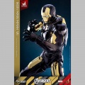 Hot Toys Iron Man Mark VII (Black & Gold Version) - Les Avengers