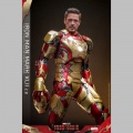 Hot Toys Iron Man Mark XLII (2.0) - Iron Man 3