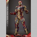 Hot Toys Iron Man Mark XLII (2.0) - Iron Man 3