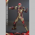 Hot Toys Iron Man Mark XLII (2.0) - Iron Man 3