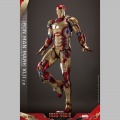 Hot Toys Iron Man Mark XLII (2.0) - Iron Man 3