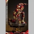 Hot Toys Iron Man Mark XLII (2.0) - Iron Man 3