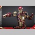 Hot Toys Iron Man Mark XLII (2.0) - Iron Man 3