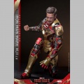 Hot Toys Iron Man Mark XLII (2.0) Deluxe - Iron Man 3