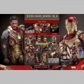 Hot Toys Iron Man Mark XLII (2.0) Deluxe - Iron Man 3