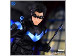 Mezco Toys Nightwing - DC Comics