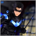 Mezco Toys Nightwing - DC Comics