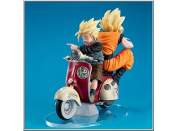 Son Goku & Son Gohan & Motorbike - Dragon Ball Z (Megahouse)