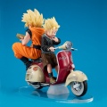 Son Goku & Son Gohan & Motorbike - Dragon Ball Z (Megahouse)