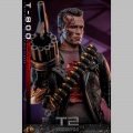 Hot Toys T-800 Battle Damaged Version 2.0 - Terminator 2