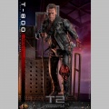 Hot Toys T-800 Battle Damaged Version 2.0 - Terminator 2