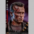 Hot Toys T-800 Battle Damaged Version 2.0 - Terminator 2