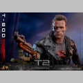 Hot Toys T-800 Battle Damaged Version 2.0 - Terminator 2