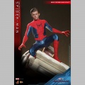 Hot Toys Spider-Man (New Red and Blue Suit) (Deluxe Version) - Spider-Man: No Way Home