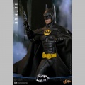 Hot Toys Batman - Batman : Le Défi