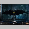 Hot Toys Batman (Deluxe Version) - Batman : Le Défi