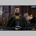 Hot Toys Batman (Deluxe Version) - Batman : Le Défi