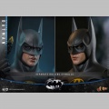 Hot Toys Batman (Deluxe Version) - Batman Returns