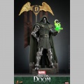 Hot Toys Doctor Doom - Marvel