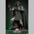 Hot Toys Doctor Doom - Marvel