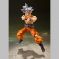 S.H. Figuarts Son Goku Ultra Instinct - Dragon Ball Super