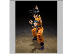 S.H. Figuarts Son Goku Super Hero - Dragon Ball Z