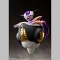 S.H. Figuarts Freezer First Form & Frieza Pod Set - Dragon Ball Z