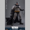 Hot Toys Batman - Batman: The Dark Knight Returns