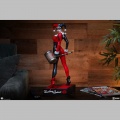 Sideshow Harley Quinn Premium Format - DC Comics