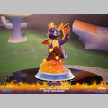 F4F Spyro Skateboard - Spyro : Year of the Dragon