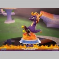 F4F Spyro Skateboard - Spyro : Year of the Dragon